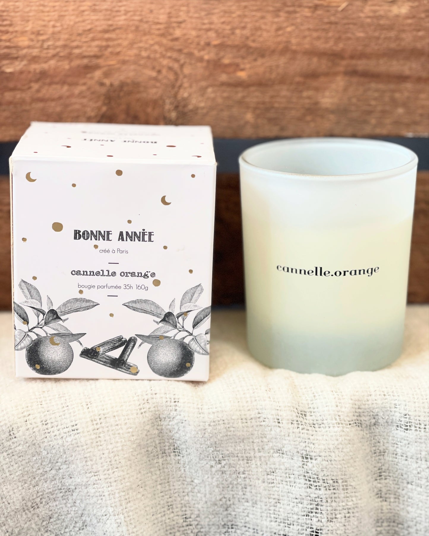 Bougie bonne année cannelle orange