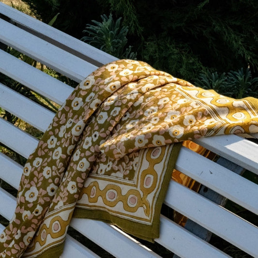 Foulard mon grand indispensable flower seventies - kaki Love Explorers