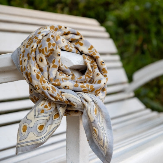 Foulard mon grand indispensable flower seventies - light blue Love Explorers