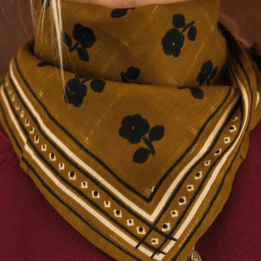 Petit foulard – sister matcha Love Explorers