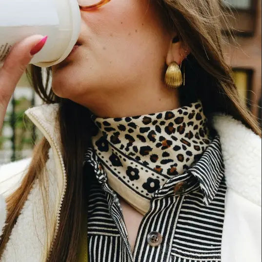 Petit foulard léopard – Léo beige Love explorers