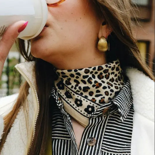 Petit foulard léopard – Léo beige Love explorers