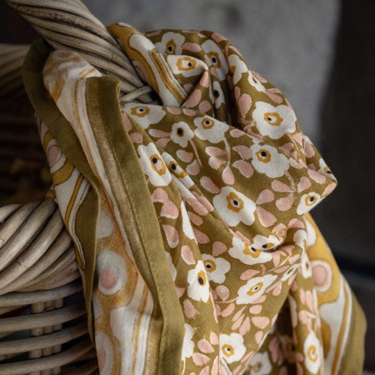 Foulard mon grand indispensable flower seventies - kaki Love Explorers
