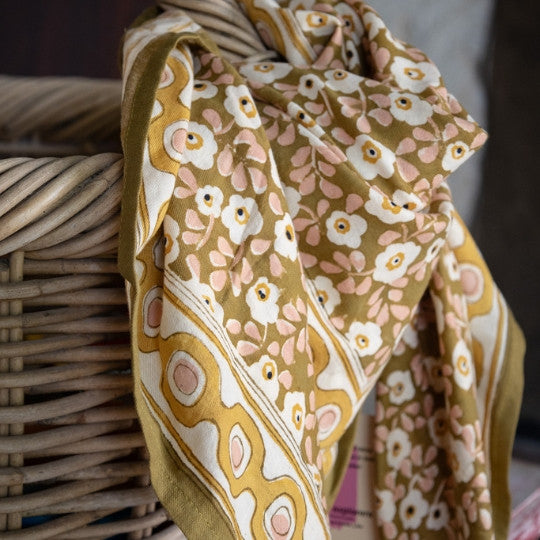 Foulard mon grand indispensable flower seventies - kaki Love Explorers