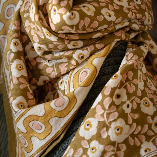 Foulard mon grand indispensable flower seventies - kaki Love Explorers