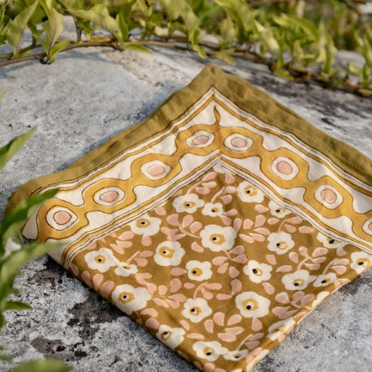 Foulard mon petit indispensable flower seventies - kaki Love Explorers