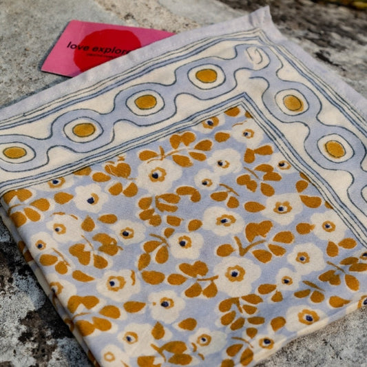 Foulard mon petit indispensable flower seventies - light blue Love Explorers
