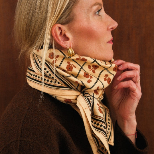 Grand foulard Sister - latte Love Explorers
